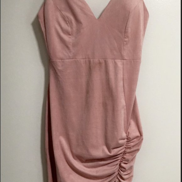 Dressito. - Picture 1 of 5